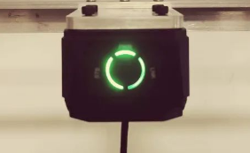 AI賦能鋰電信息采集！?？禉C器人助您“躺贏”工業讀碼新賽道